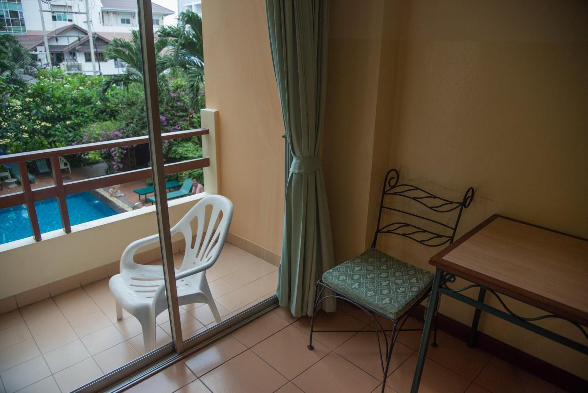Opey De Place Pattaya Rom bilde
